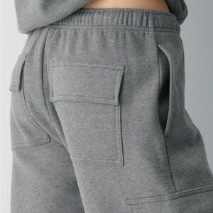 Aritzia TNA Sweatfleece Cozy Fleece Mega Fit Cargo Joggers Sweatpants